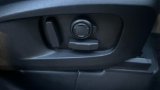 Land Rover Defender 3.0 D250 X-Dynamic HSE 110 5dr Auto Diesel Estate